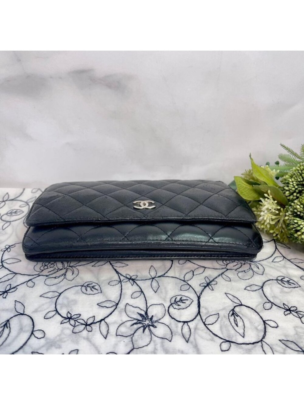Chanel Chain Wallet Black Quilted - Picture 8 of 14